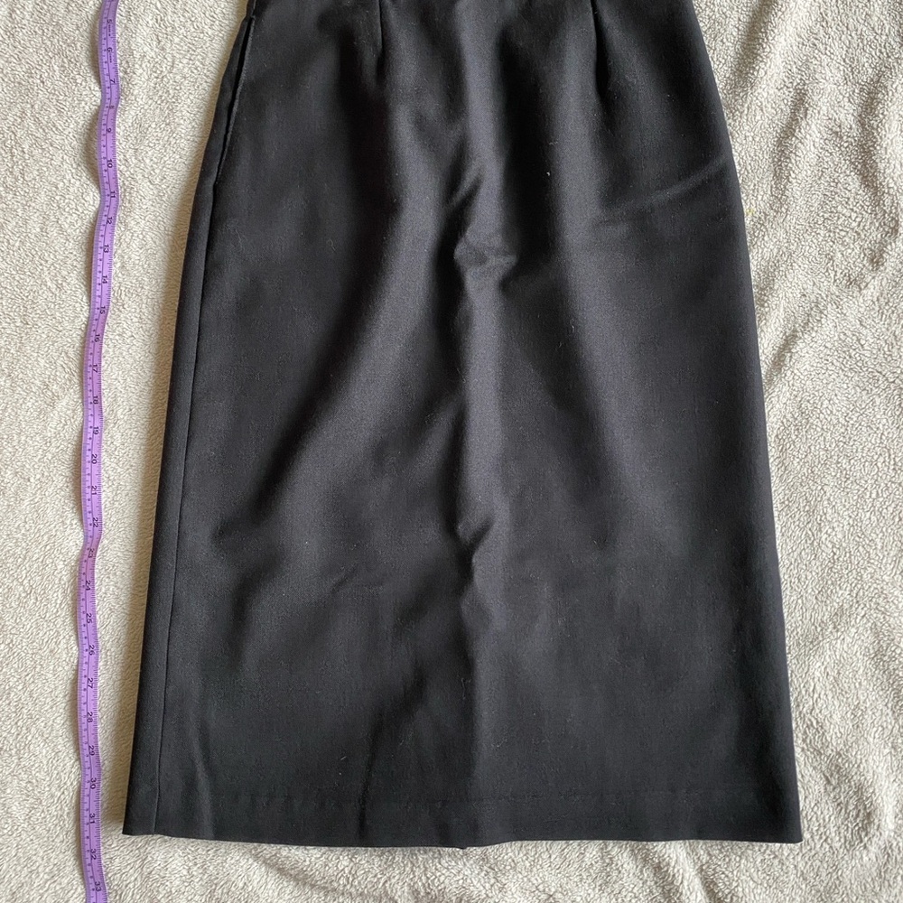 Black Midi Skirt with Pockets